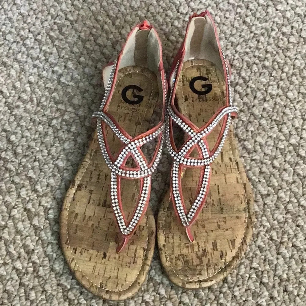 Guess women’s sandal size 8 1/2 - Picture 2 of 8